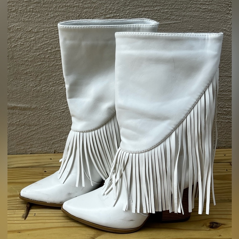 ✨ fringe boots✨